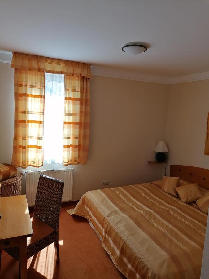 Daniella Apartmens Бік Екстер'єр фото