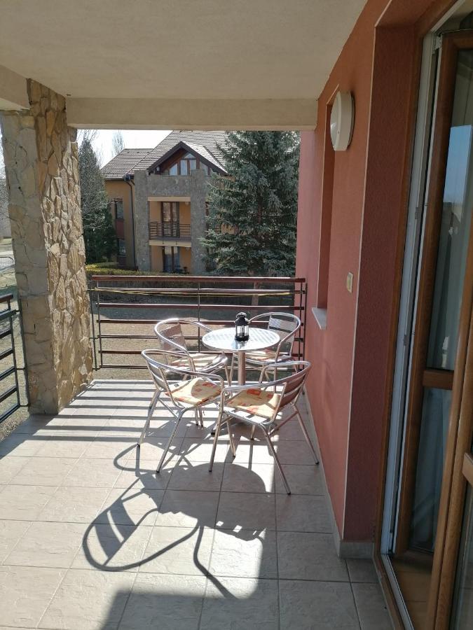 Daniella Apartmens Бік Екстер'єр фото