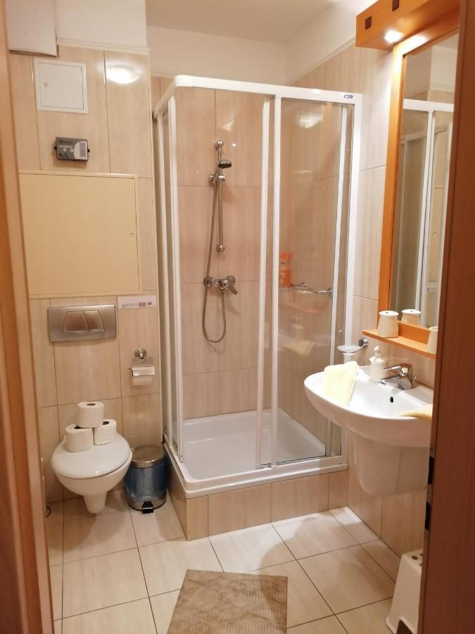 Daniella Apartmens Бік Екстер'єр фото